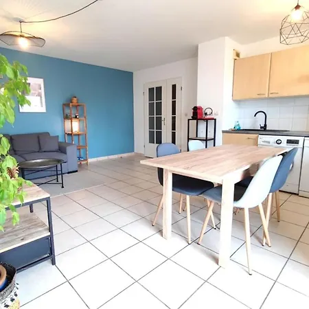 Daire Cocoon With Pool In The Chartrons District Bordeaux